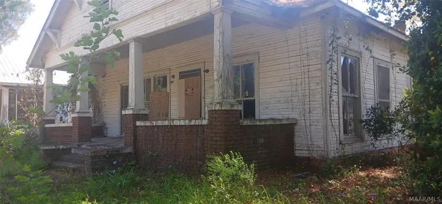 506 Alabama Avenue, Selma, AL 36701 - #3