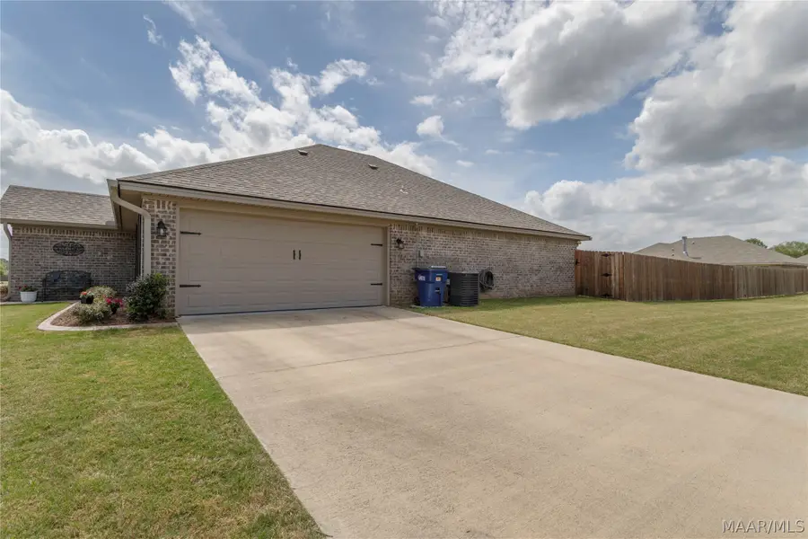 94 Hideaway Lane, Wetumpka, AL 36092 - #3