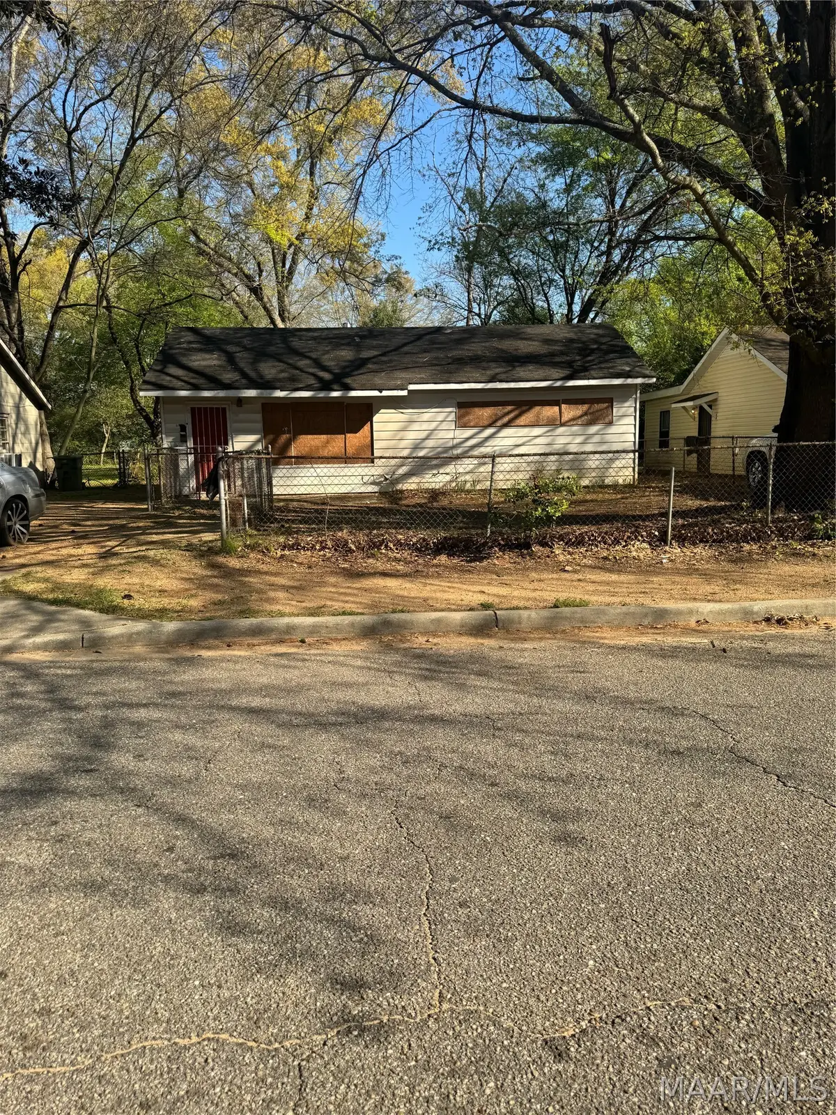 319 E Park Avenue, Montgomery, AL 36110 - #1