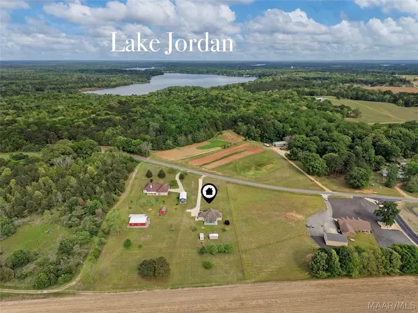 3061 Coosa River Road, Deatsville, AL 36022