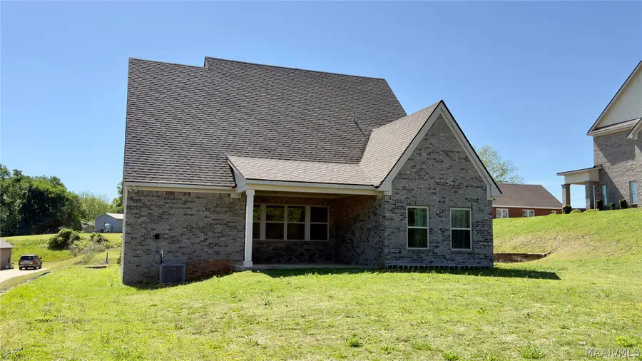 33 Riverhills Drive, Tallassee, AL 36078 - #3
