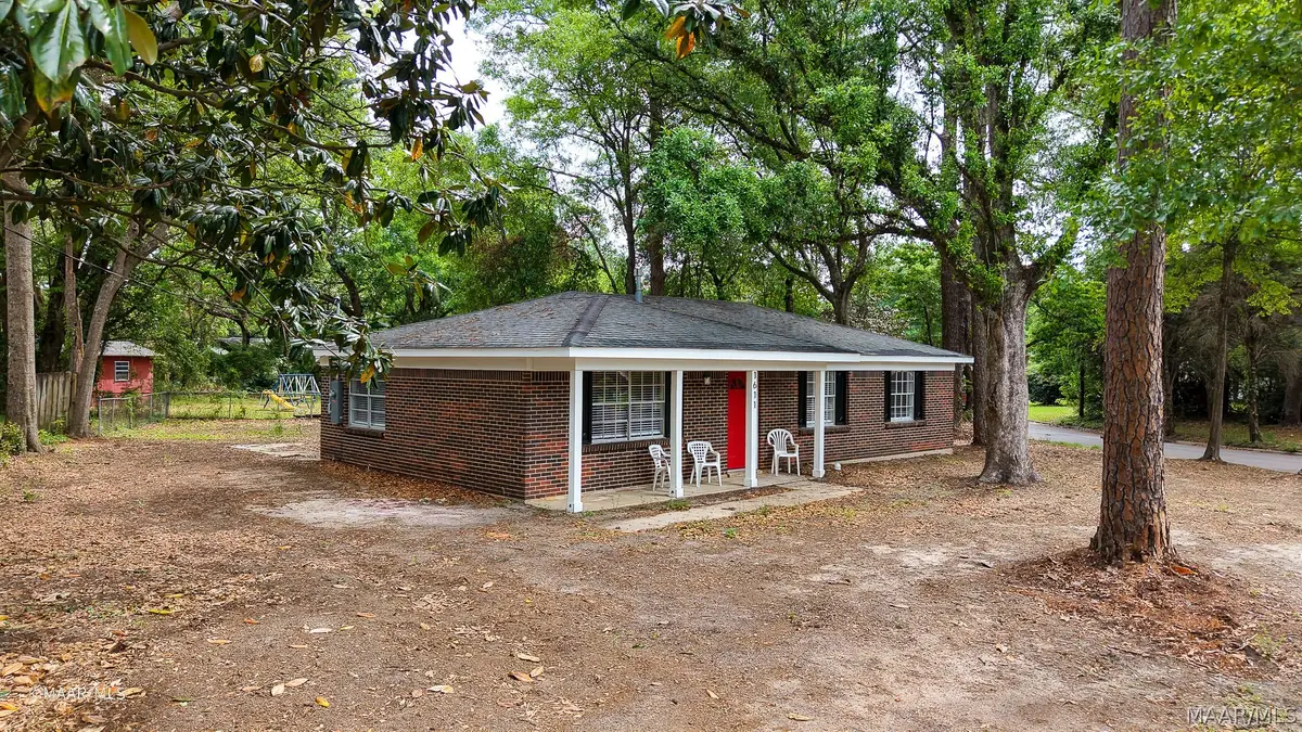 1611 Cortez Drive, Mobile, AL 36609 - #1