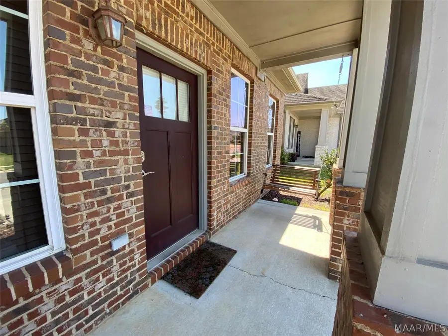 3567 Grand Central Avenue N, Fultondale, AL 35068 - #2