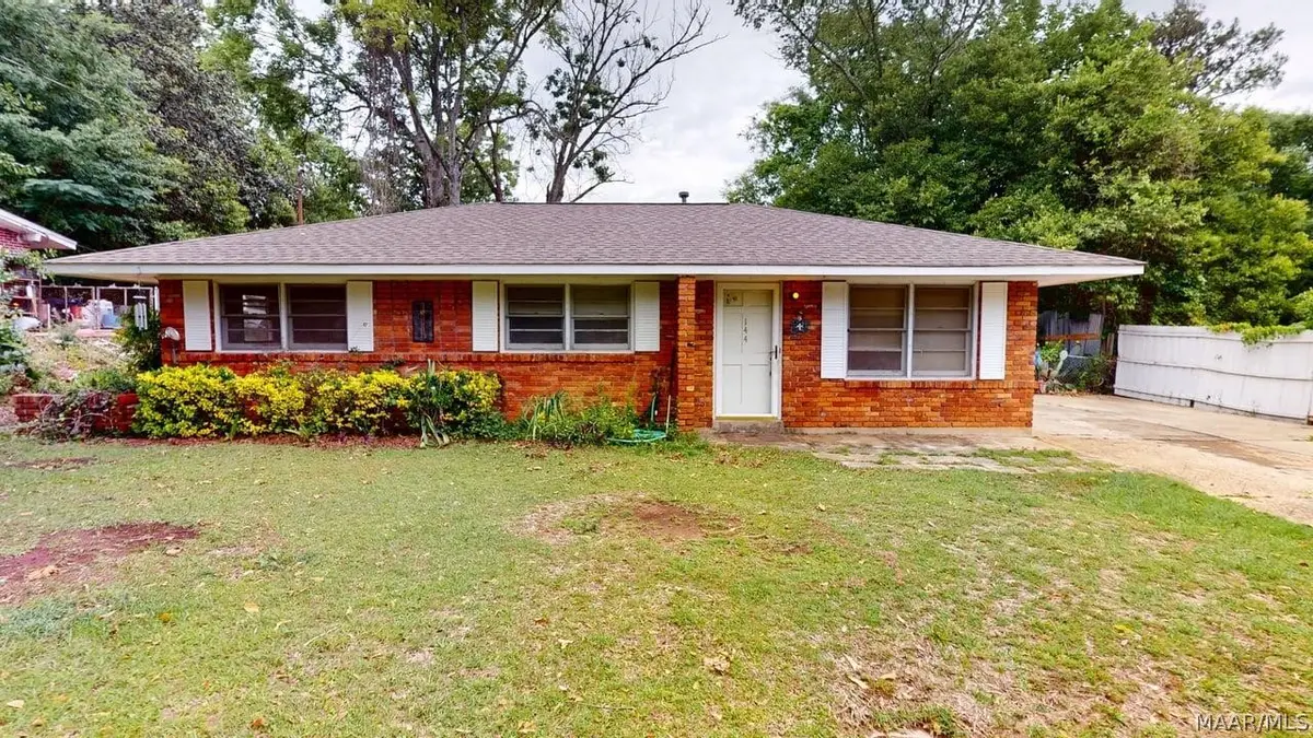 144 Chester Street, Prattville, AL 36066 - #1