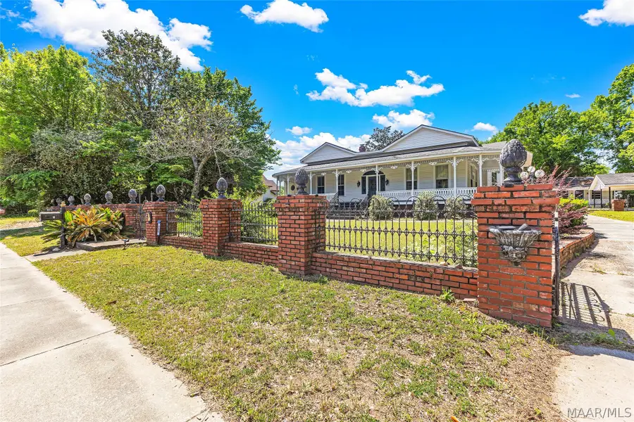 306 Jordan Avenue, Tallassee, AL 36078 - #3