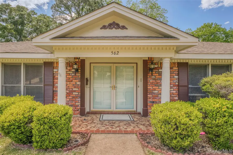 562 Larkin Lane, Montgomery, AL 36109 - #2