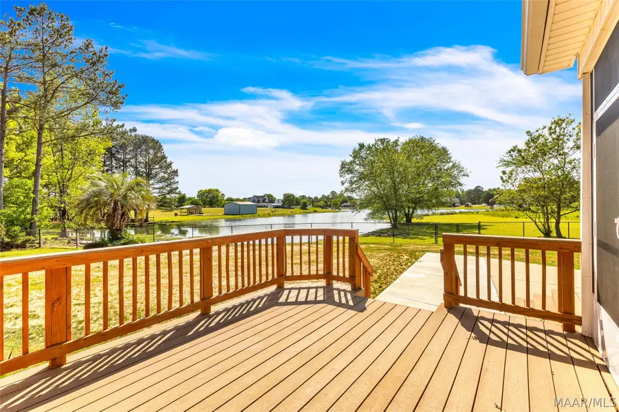398 Meadowview Drive, Wetumpka, AL 36092 - #3