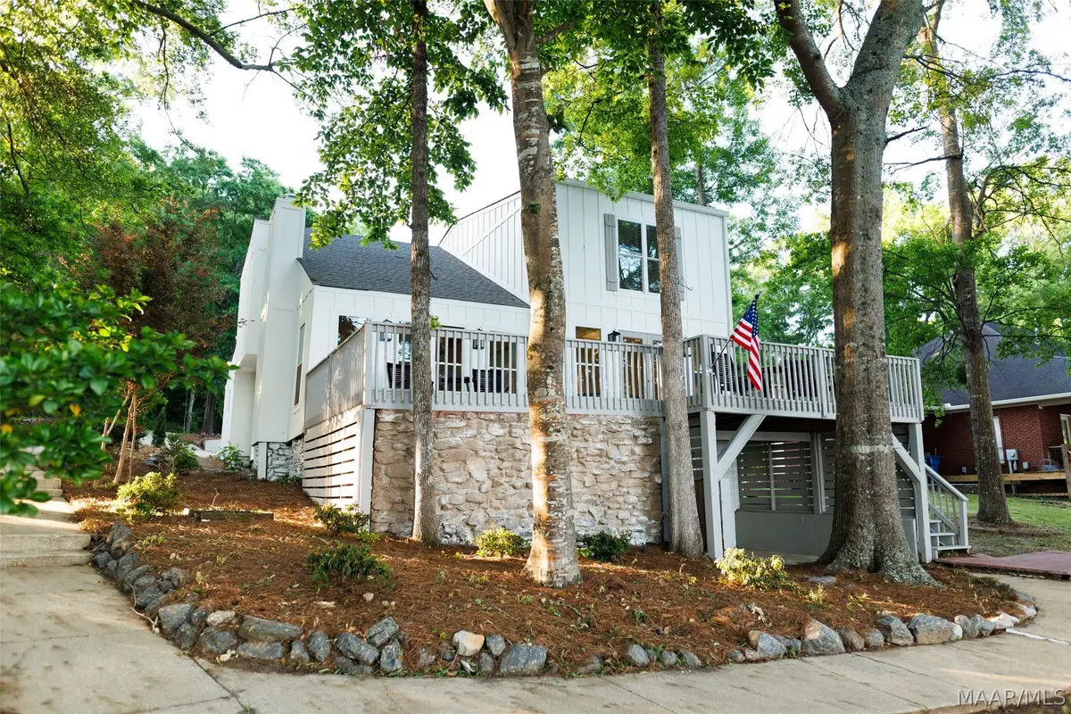 1007 Shoal Creek Drive, Deatsville, AL 36022 - #1