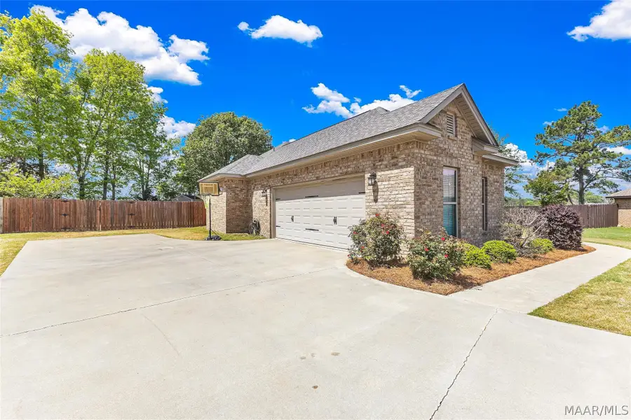 2006 Landcaster Court, Deatsville, AL 36022 - #2
