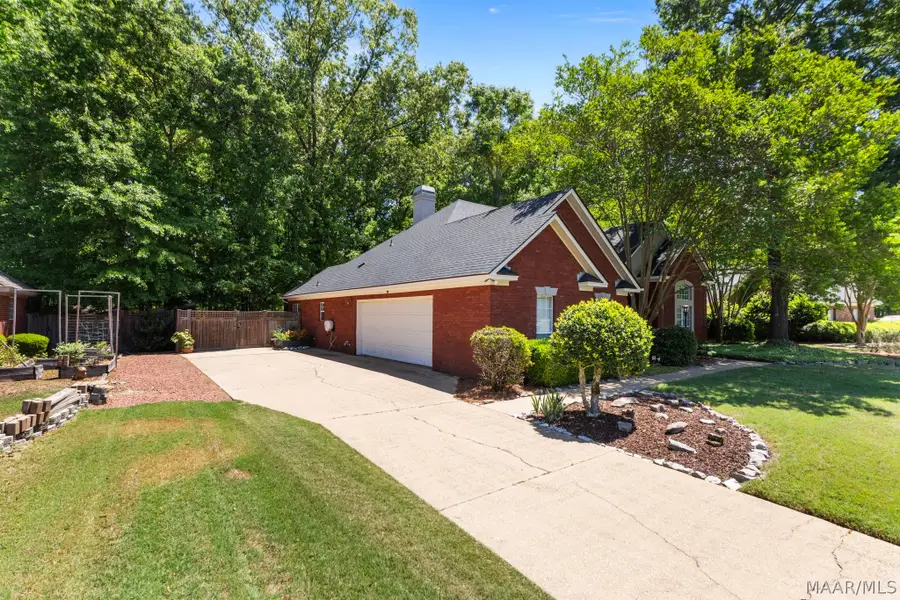 566 Forest Trail, Montgomery, AL 36117 - #3