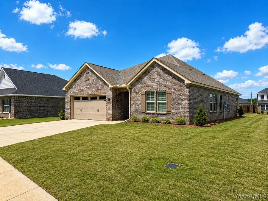 24 Pedric Drive, Wetumpka, AL 36093 - #2
