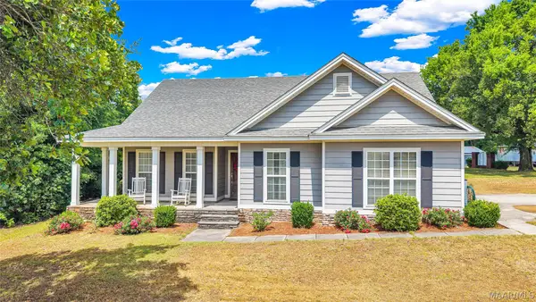1529 White Cloud Drive, Deatsville, AL 36022
