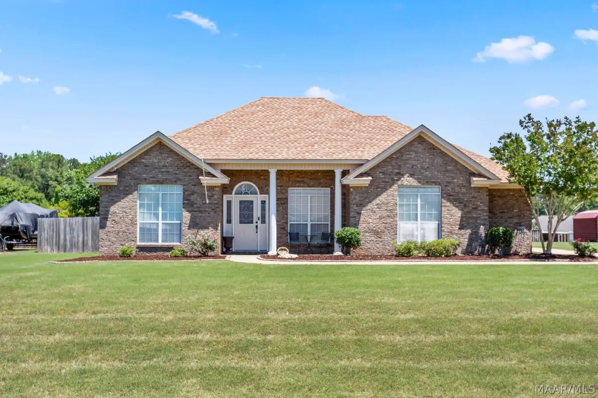 62 Susie's Place, Wetumpka, AL 36092 - #1