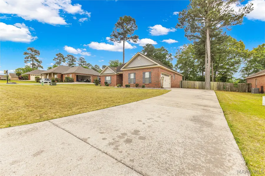 707 Pinetuckett Parkway, Deatsville, AL 36022 - #3
