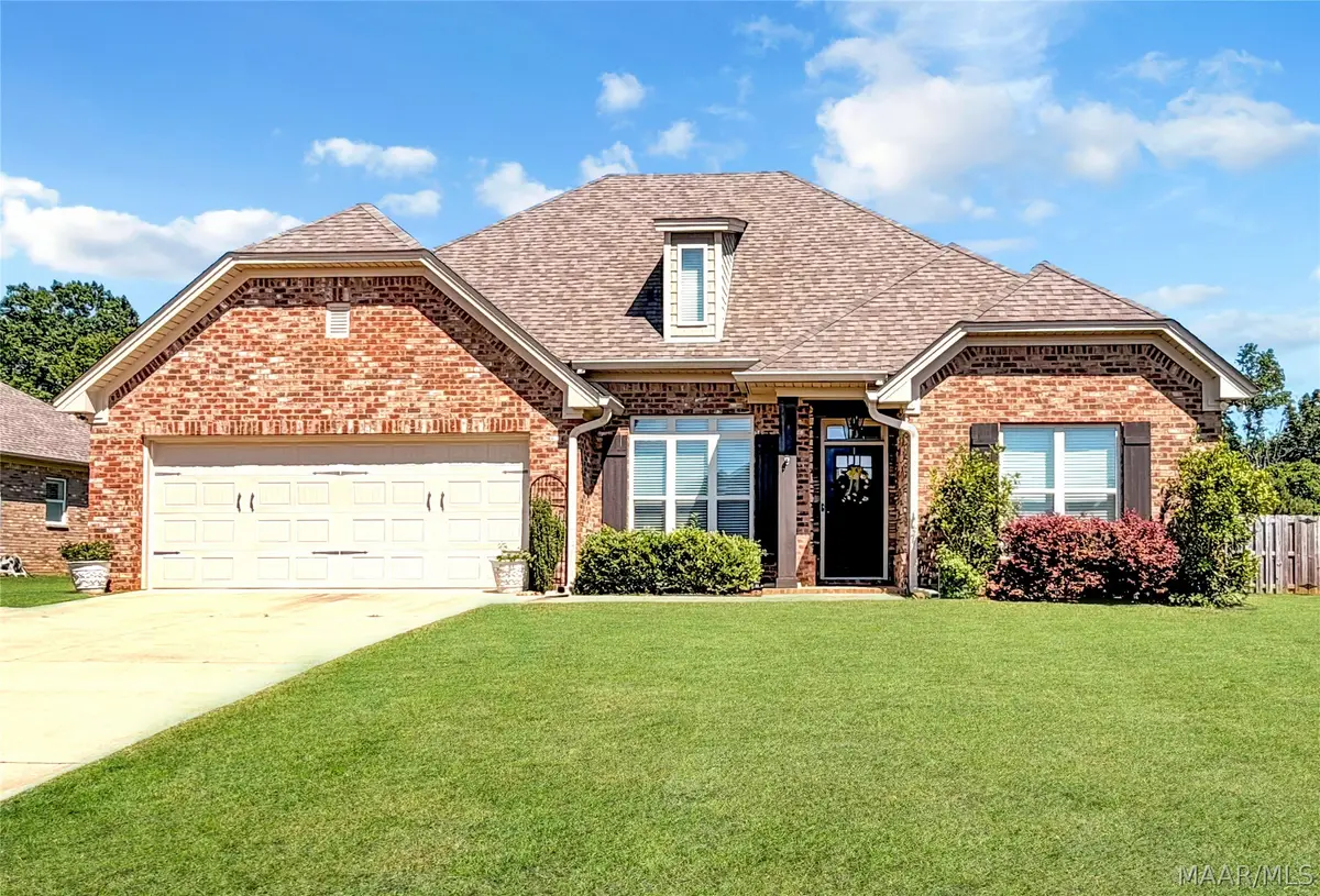 266 Watkins Glen Drive, Wetumpka, AL 36093 - #1