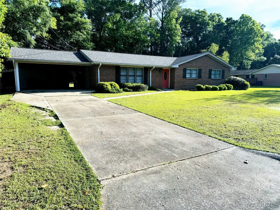 3621 Robert E Lee Drive, Millbrook, AL 36054 - #2