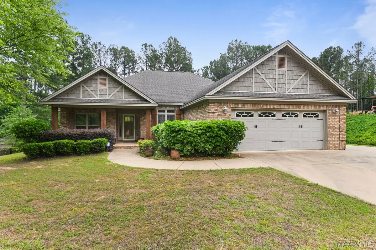 208 Southern Hills Drive, Wetumpka, AL 36093 - #1