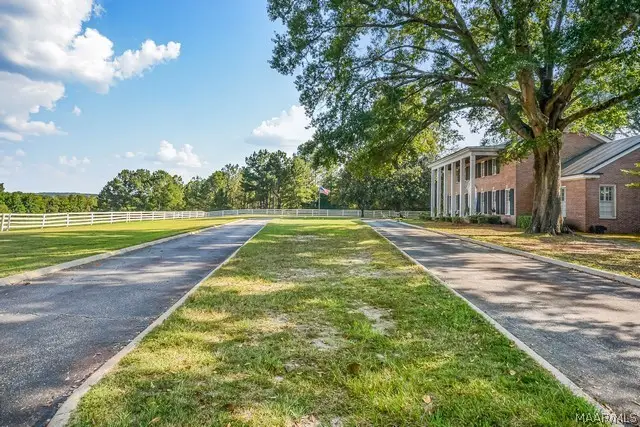 101 St Thomas Avenue, Wetumpka, AL 36092 - #2