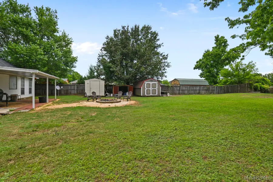 29 Foxdale Court, Millbrook, AL 36054 - #3