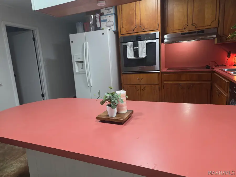 2725 Lakeview Court, Millbrook, AL 36054 - #2