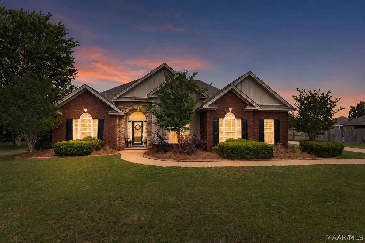 211 Summertime Parkway, Deatsville, AL 36022 - #1