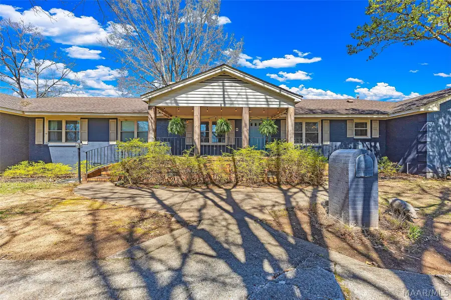 201 Greencrest Lane, Prattville, AL 36067 - #3