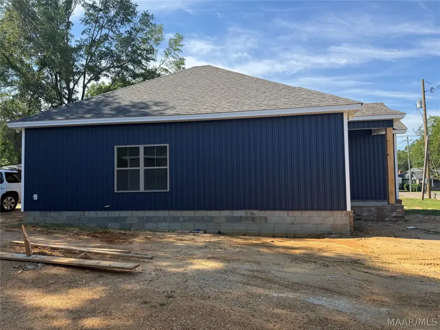 404 Alabama Street, Wetumpka, AL 36092 - #2