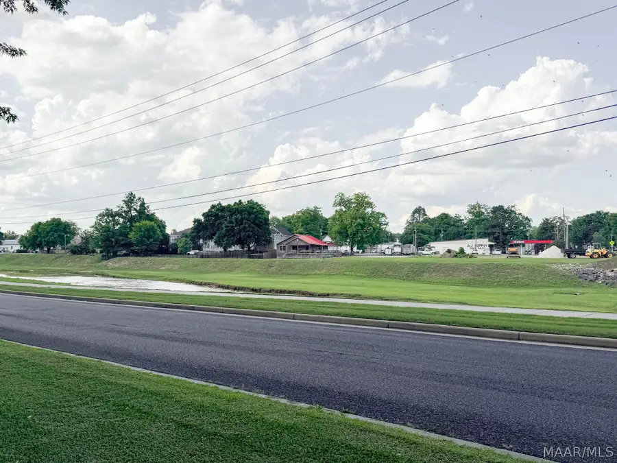 174 Maple Street, Prattville, AL 36067 - #3