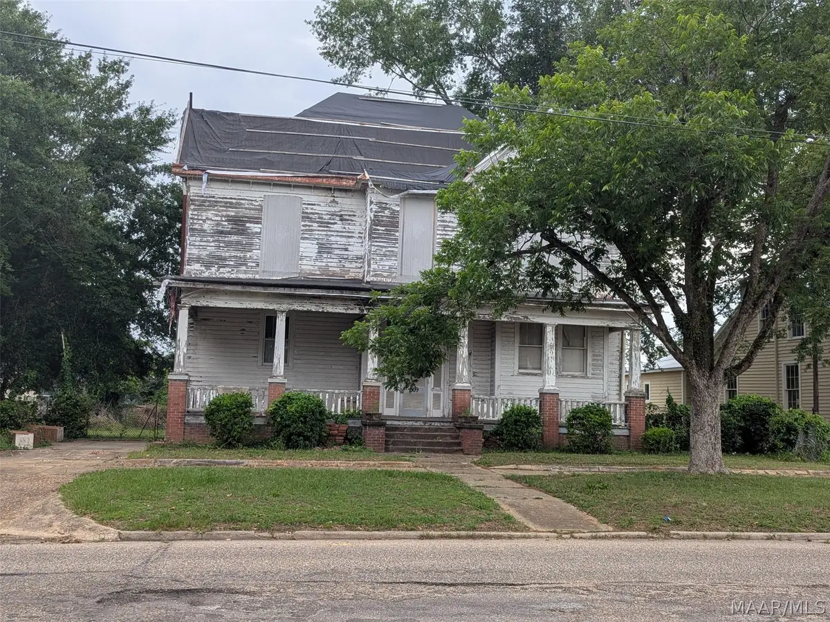 609 Church Street, Selma, AL 36701 - #1