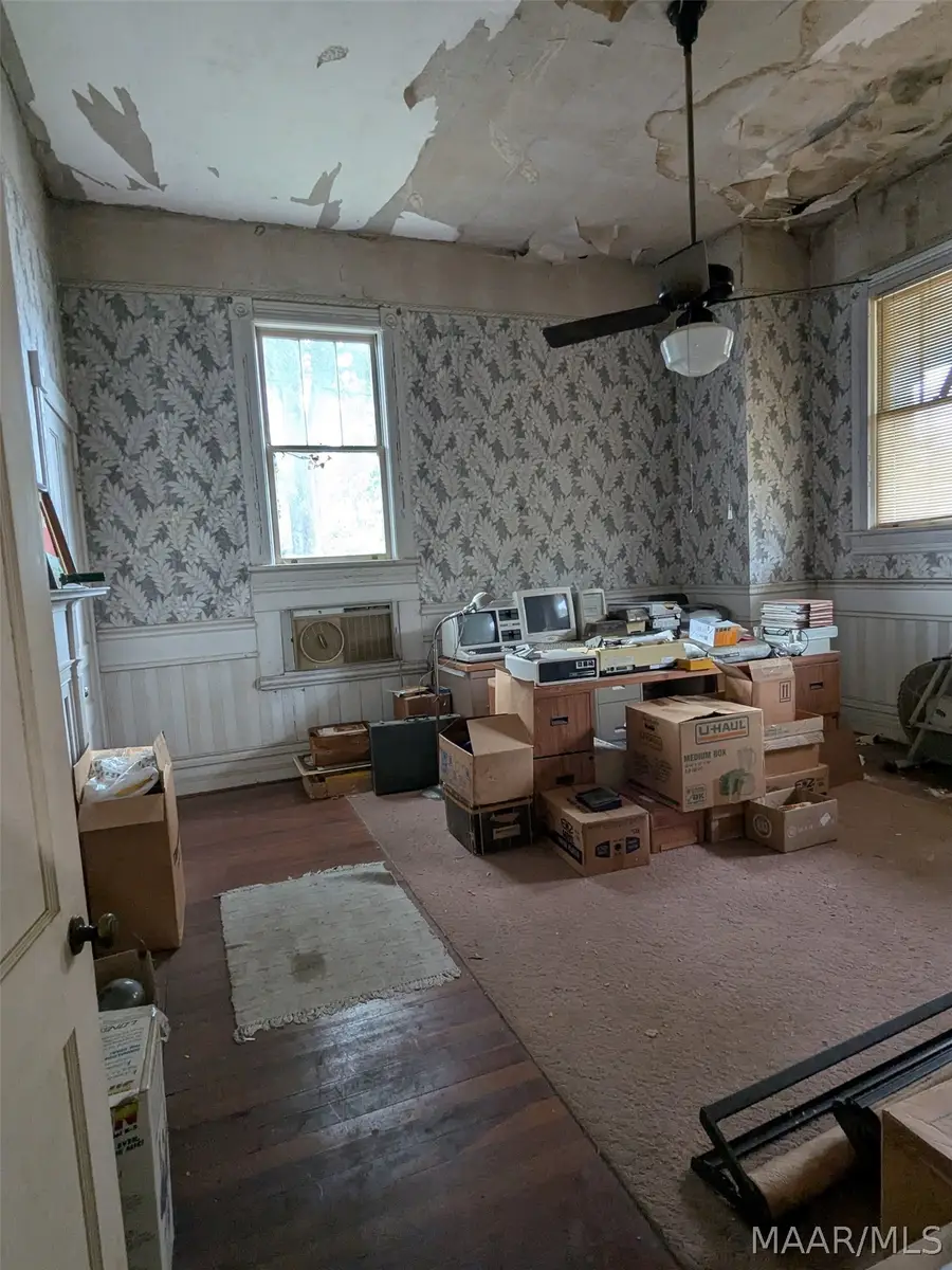 609 Church Street, Selma, AL 36701 - #2
