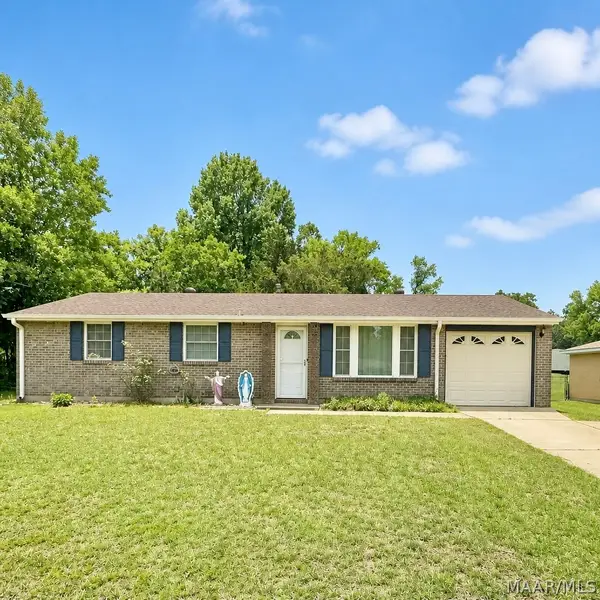 215 Camellia Drive, Prattville, AL 36067