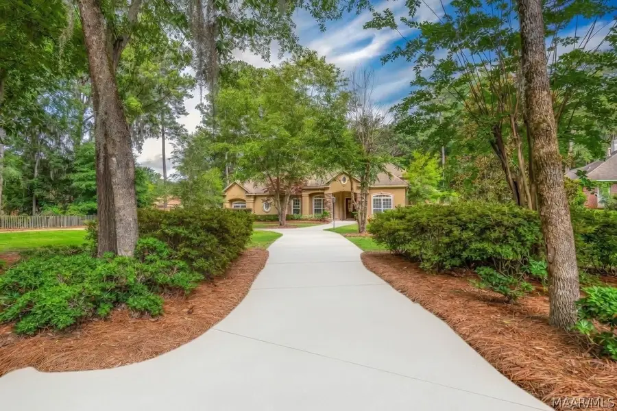 8213 Mossy Oak Drive, Montgomery, AL 36117 - #2