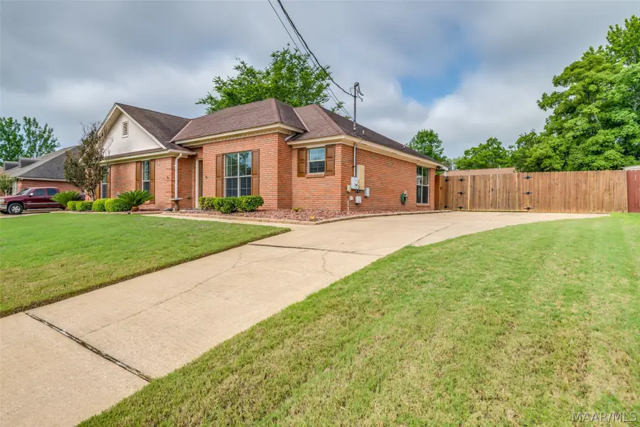 1818 Llanfair Road, Montgomery, AL 36106 - #2