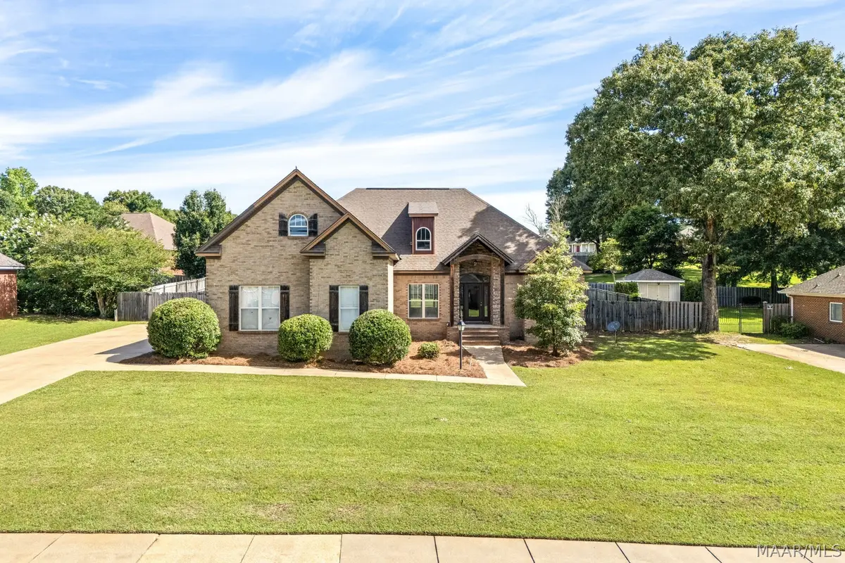 520 Stonegate Trail, Wetumpka, AL 36093 - #1