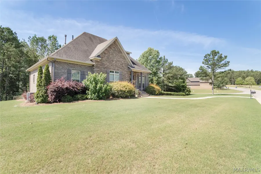800 Brookwood Drive, Wetumpka, AL 36093 - #2