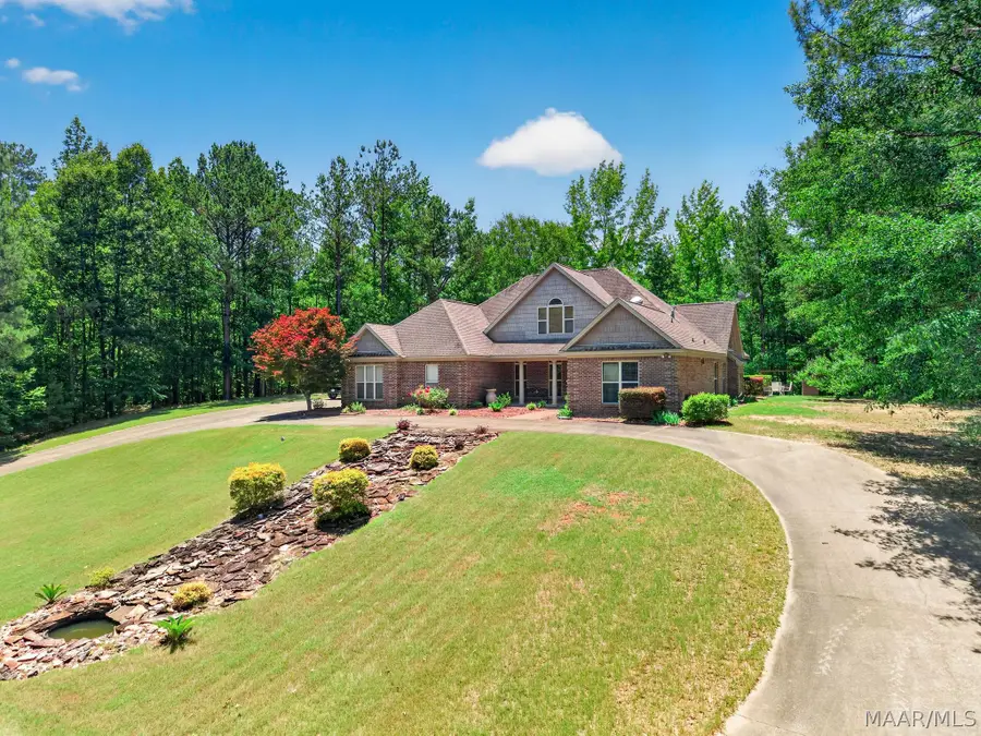 10476 Redland Road, Tallassee, AL 36078 - #3