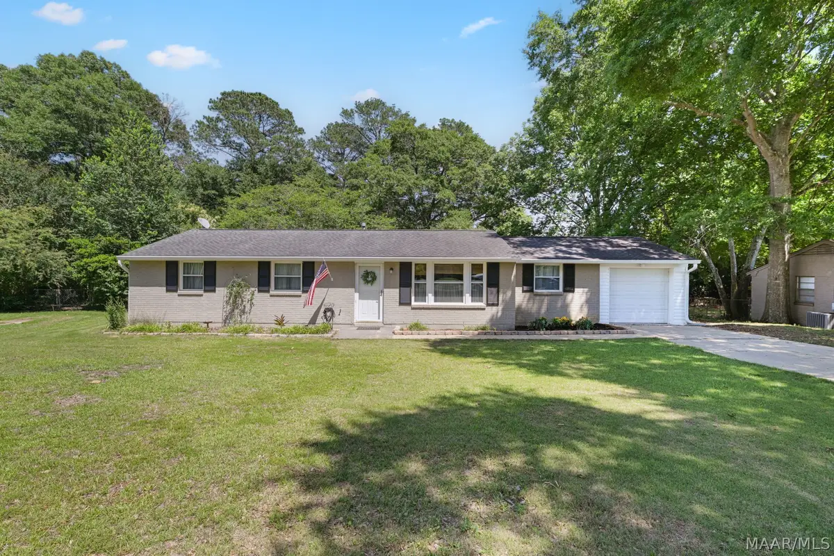 516 Woodvale Road, Prattville, AL 36067 - #1