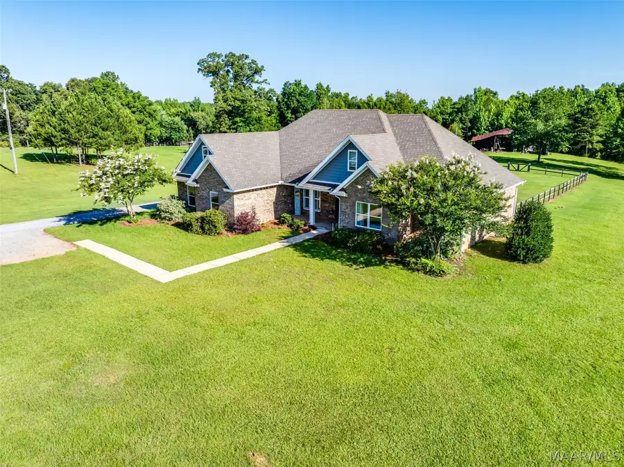575 Mercer Road, Elmore, AL 36025 - #3