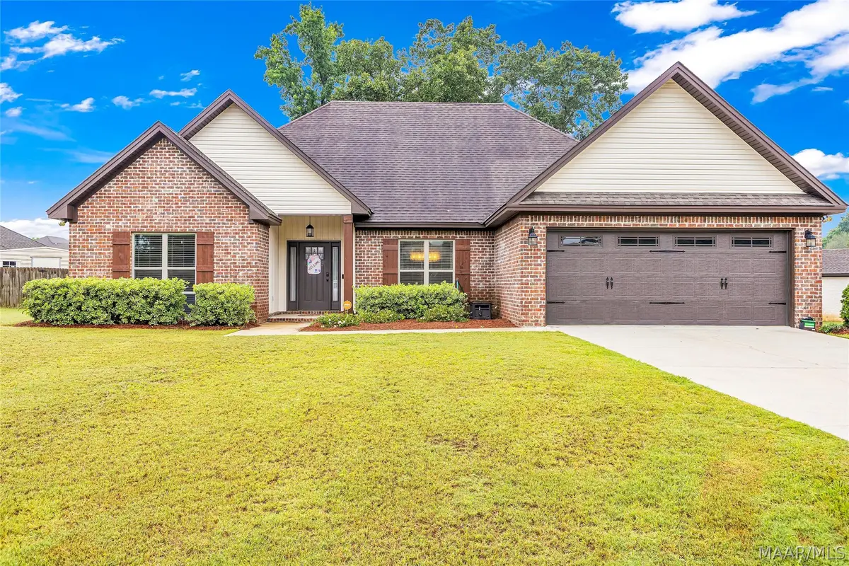 454 Wind Ridge Drive, Deatsville, AL 36022 - #1