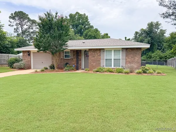 109 W Teri Court, Prattville, AL 36066