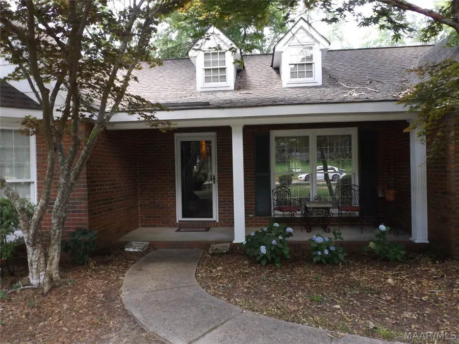 113 Dendron Avenue, Troy, AL 36081 - #2