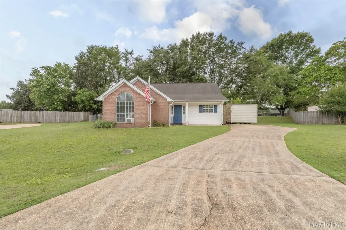 35 Foxdale Court, Millbrook, AL 36054 - #1