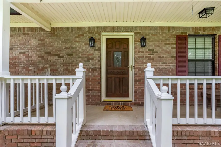 200 Mae Street, Clanton, AL 35045 - #3