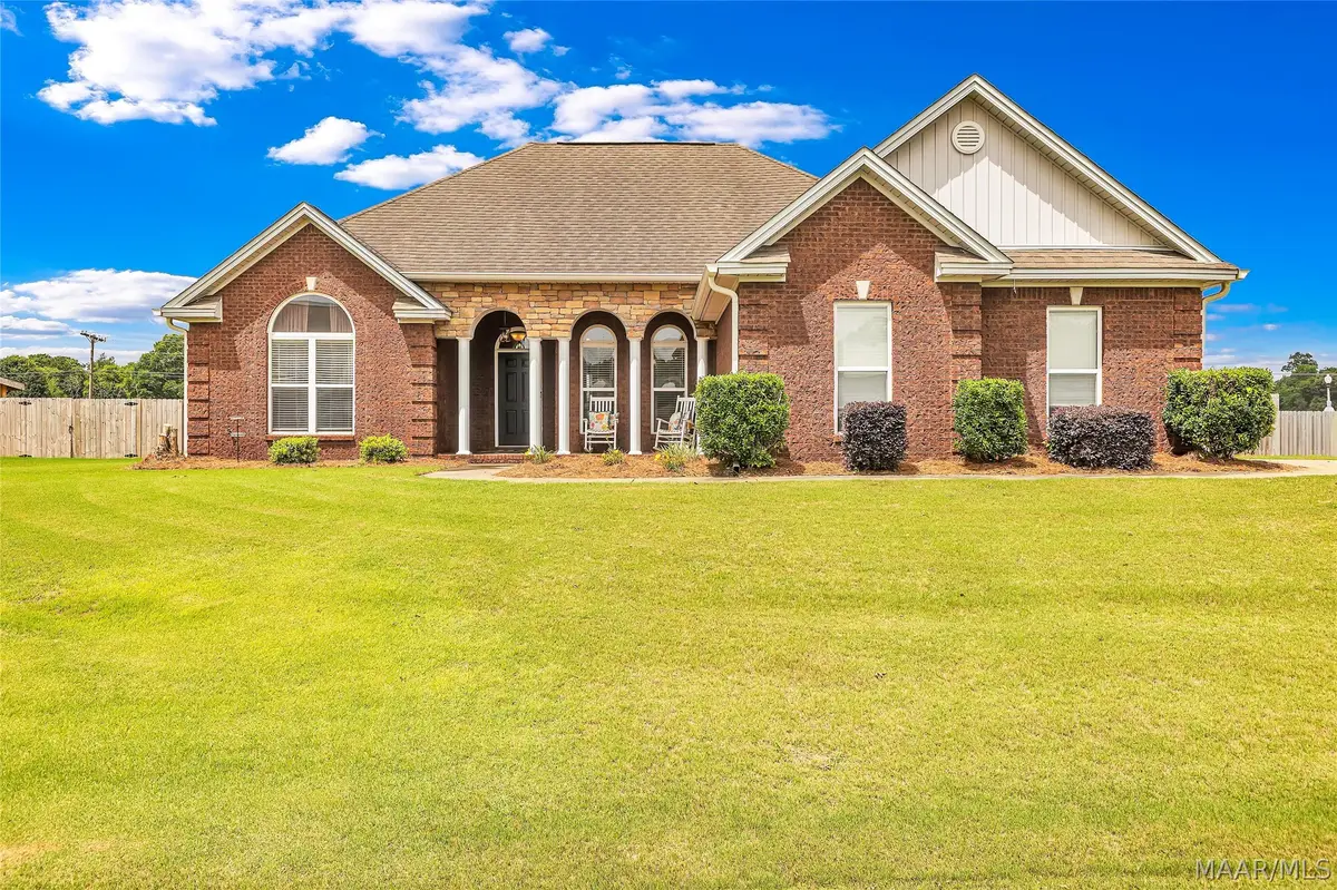 46 Jennifer Lane, Deatsville, AL 36022 - #1