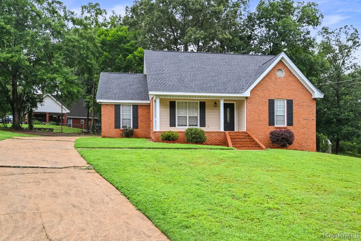 61 Red Oak Drive, Deatsville, AL 36022 - #1