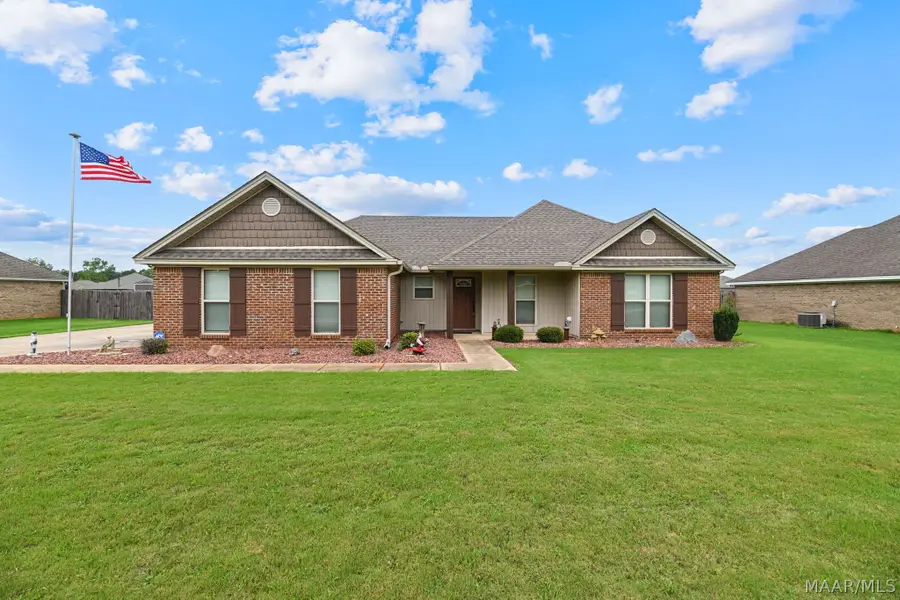 317 Landcaster Drive, Deatsville, AL 36022 - #2