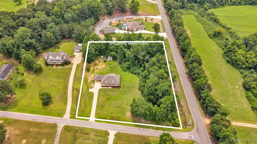 34 Wynridge Court, Deatsville, AL 36022 - #2