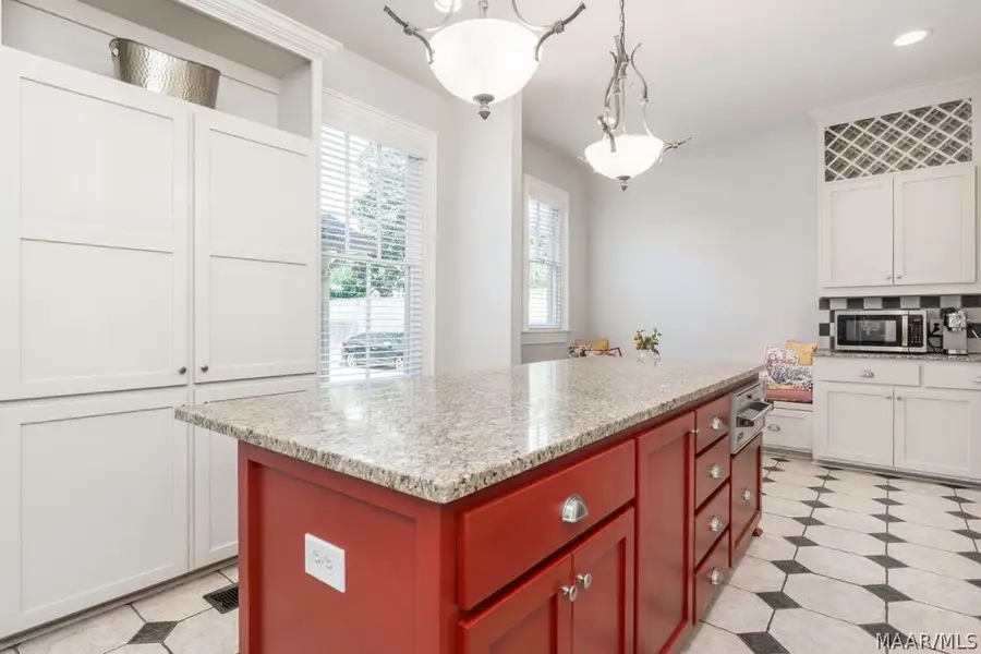 1864 S Hull Street, Montgomery, AL 36104 - #3