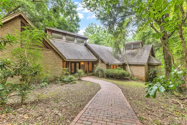 265 Allie Valley Drive, Deatsville, AL 36022