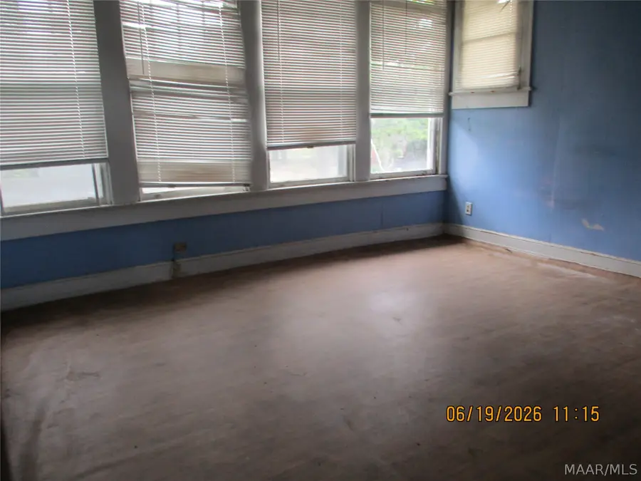 635 Pettus Street, Selma, AL 36701 - #3